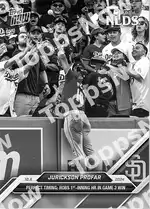 Perfect Timing: Robs 1st-Inning HR in Game 2 Win